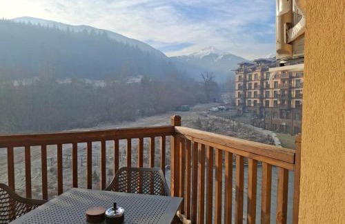 Shiligarnika Apartment | Woodsy views 1 bedroom apartment