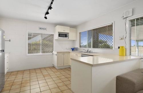 Woorim House | Woorim Beach House with Water Views