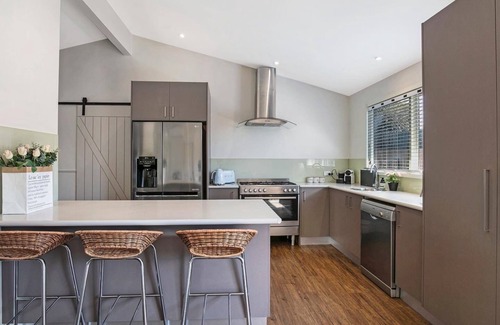 Cape Woolamai House | Work and chillax on a beach