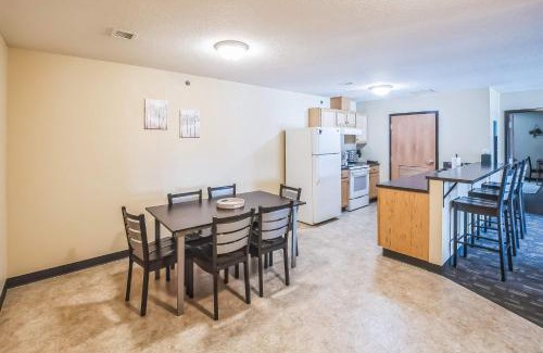 Ontario Apartment | Work Relax Repeat in a Bright and Spacious Stay