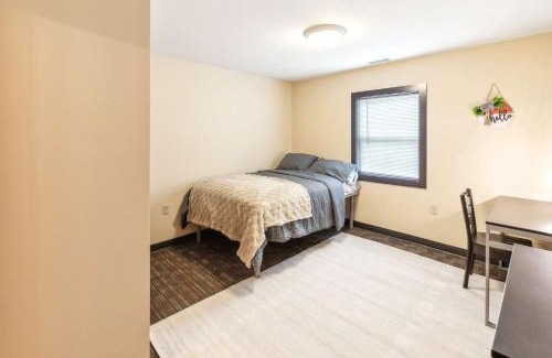 Ontario Apartment | Work Relax Repeat in a Bright and Spacious Stay