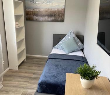Albsiedlung Apartment | Work & Study Apartment