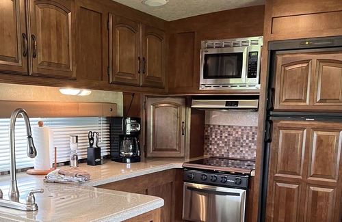 Winchester Other | Working Dairy Goat Farm - Glamping in RV Camper in Luxury - Deer Hunters Welcome