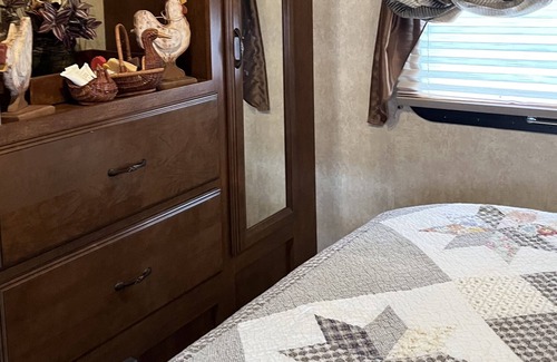 Winchester Other | Working Dairy Goat Farm - Glamping in RV Camper in Luxury - Deer Hunters Welcome