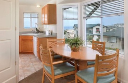 Marina Condo | WorldMark Monterey Marina Dunes at Sanctuary Beach Resort