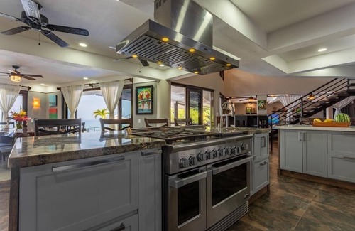 Dominical House | Wow! 5 Bedrooms with insane ocean views!
