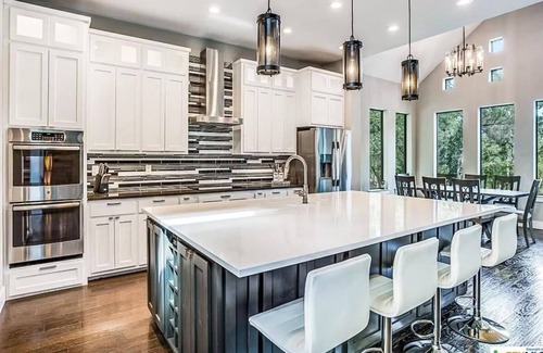 Austin Villa | Wow Factor Villa with Pool, Arcades, and More