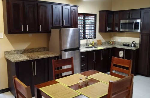 Barbican Apartment | WOW! Fast WiFi-Pool-Clean-Safe and Secure Parking
