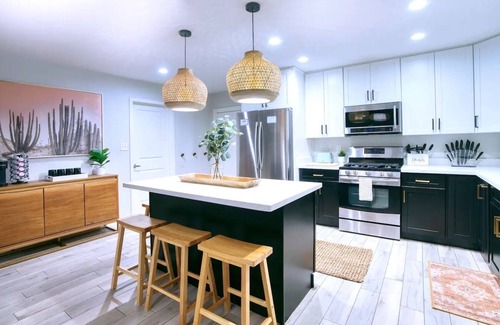 Dobson Ranch House | WOW! Luxury Desert Oasis!