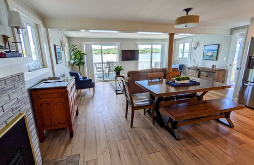 Penn Yan Cottage | WOW! Newly Renovated Cottage on Keuka Lake. Perfect for a Vacation on the Water