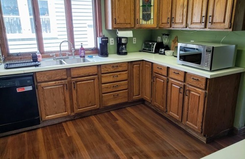 Olean House | WOW! OleanGrt PriceEntire house! 4 bedrooms 2.5 baths 30 mins to Ellicotville