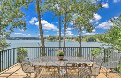 High Point House | "Wow!" views/Family Friendly/Near HFB. Dock/Kayaks/Patio/Deck/Grill/GmRm