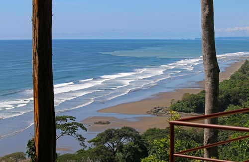 Dominical House | WOW! Walk to the beach! Insane ocean View! Perfect Location! Luxury Villa!
