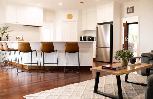 Orange House | Wren Hill - Dreamy Home with Spectacular Views