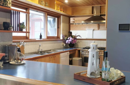 Apollo Bay House | Wtavu!-Beach house in Apollo Bay
