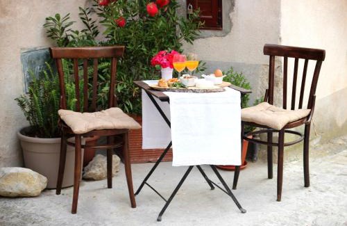 Gratteri Bed & Breakfast | WUNDERGARTEN Dimora dei Frati
