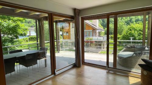 Unterterzen Apartment | Wunderschöne Wohnung am See mit Sauna & Whirlpool