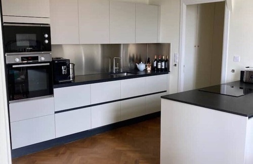 Lazaret Apartment | Wunderschöne Wohnung in Jugendstilvilla am Hafen