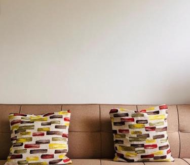 Jaro House | WV 29 Your Warm City Escape