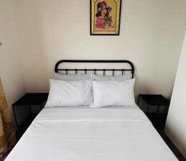 Jaro House | WV 29 Your Warm City Escape