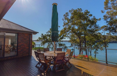 North Arm Cove House | Wybalena - set on a deep-water frontage in North Arm Cove
