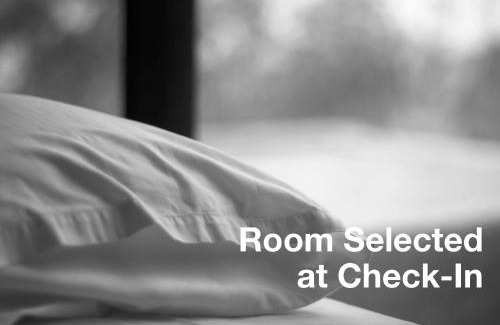Fallsview Hotel | Wyndham Garden Niagara Falls Fallsview