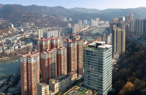 Xunyang County Hotel | Wyndham Garden Xunyang Downtown