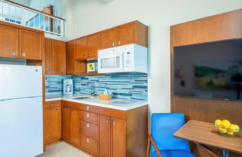 Estate Frenchman Bay Condo | Wyndham Limetree Beach Resort | Three Studio Suites