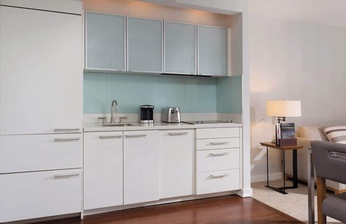 Midtown East Condo | Wyndham Midtown 45 | 2BR/2BA King Bed Suite