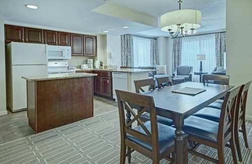 Old Town West Condo | Wyndham Old Town Alexandria - 1 Bedroom Condo