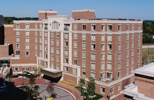 Old Town West Condo | Wyndham Old Town Alexandria - 1 Bedroom Condo