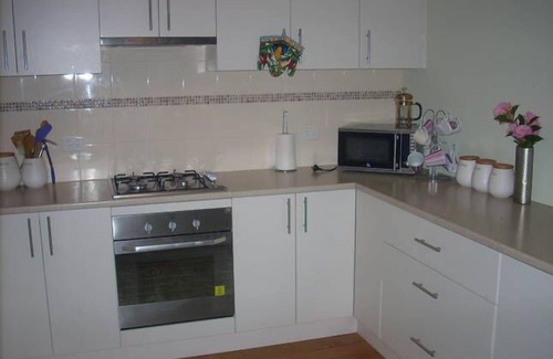 Meeniyan House | WYSIWYG Meeniyan Gippsland From $170 per night.