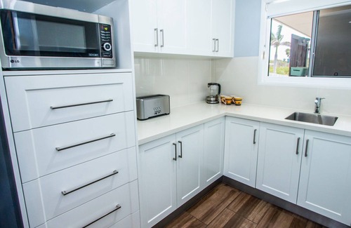 Agnes Water House | WYUNA - CLEAR WATER - amazing pool, air conditioned plus boat parking