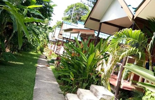 Bai Lan House | X-BAR and Bungalow