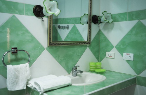 Holguin Bed & Breakfast | Xanadú B&B