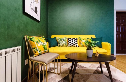 Donggang District Hotel | Xinyuju · park next to the two chic sun square botanical garden wanxiang integration