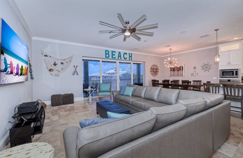 Mid Island House | 🎄XMas available Great Rate🎄10-15% Disct thru 2025 Book Soon! Beach 🏖️ 2min walk🩴