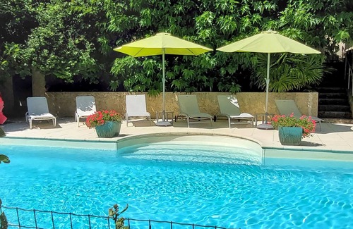 Saint-Meard-de-Gurcon House | XVII century Mansion (Charteuse) 10 pers 300m2 private pool servises