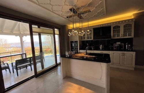 Sapanca Villa | Yıldız Villa Nil Konaklama (SICAK HAVUZ)nn