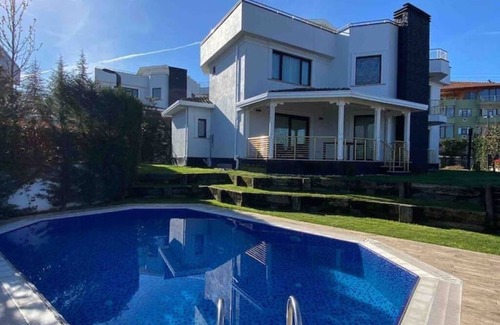 Sapanca Villa | Yıldız Villa Nil Konaklama (SICAK HAVUZ)nn