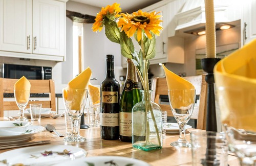 Kidwelly House | Y Felin is ideally situated to explore Carmarthenshire's beaches and castles.