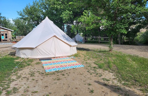 Rosedale Cabin | #Y4 Aurora Haven Yurt- 2 Dbl beds- No pets please
