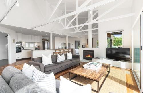 Red Hill House | 'Yambanool' Red Hill Escape