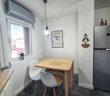 Drobeta-Turnu Severin Apartment | Yan's House apartament 2 camere decomandat
