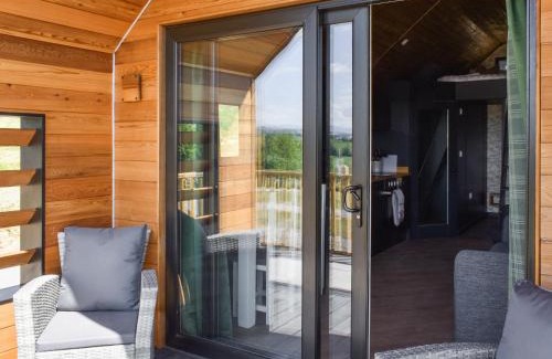 Kendal House | Yan - Uk49355