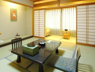 Tsubaki Onsen Hotel | Yanagiya