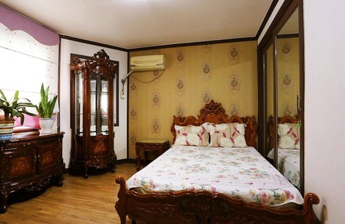 Gangsang House | Yangpyeong Ganggaui Achim Pension