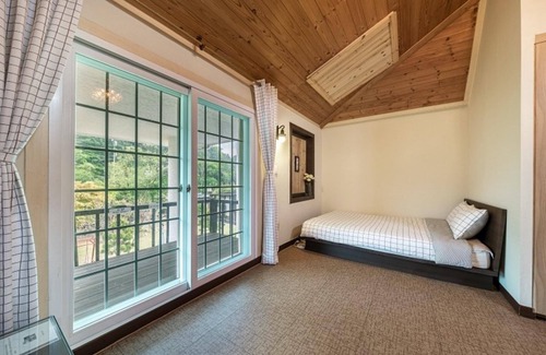 Yangpyeong House | Yangpyeong Happy Story Pension