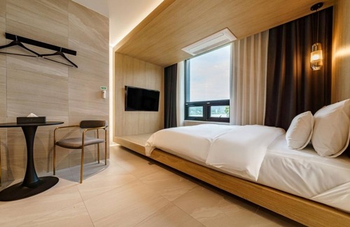 Gangha Hotel | Yangpyeong The Line Drive-In Hotel