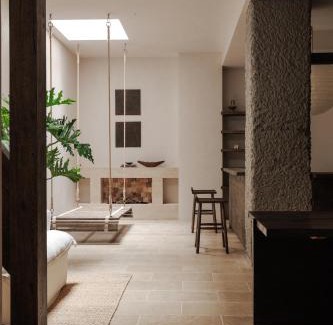 Datong City Center Bed & Breakfast | YANN壹岩古城民宿 Natural Wabi-Sabi